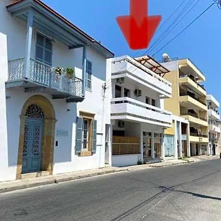 Past Or Tail Hostel Larnaca