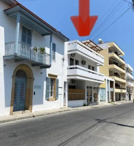 Past Or Tail Hostel *